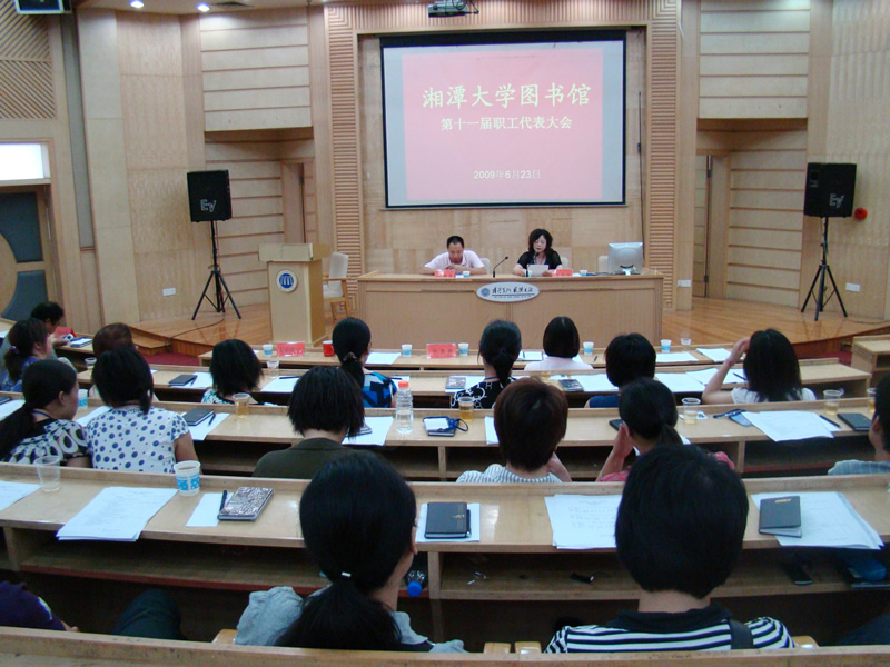 0906307437.jpg